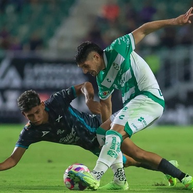 Santos Laguna y Mazatlan FC empatan a dos goles en la jornada 14 de la Liga Mx.