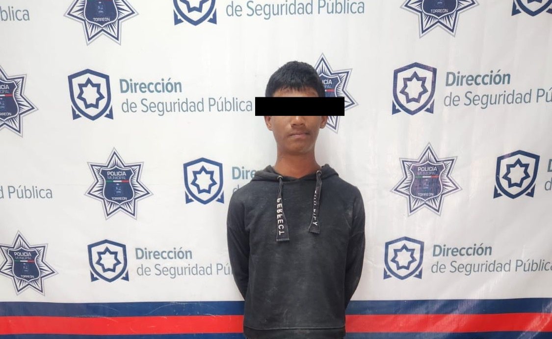 En Torreón, detienen a joven por amenazar con cuchillo a su madre. (Milenio Policía)
