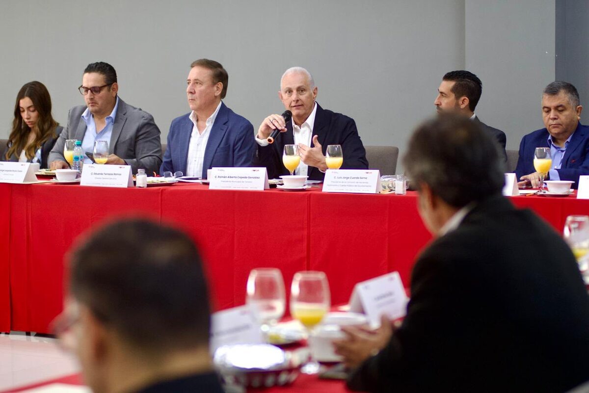 Alcalde de Torreón e IMPLAN revisan ejes de acción para cierre de año.| Redes