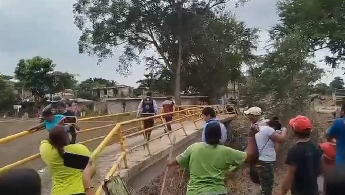 La edil recorrió la zona afectada, pero ante las agresiones se retiró. | Especial