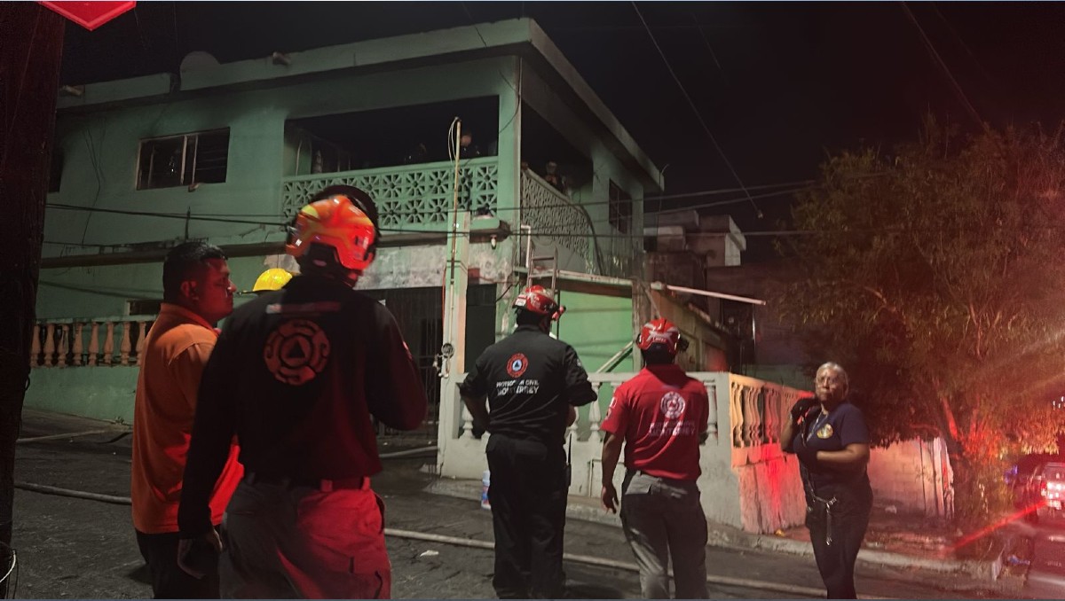 El incendio se registró en la colonia Los Remates, en Monterrey. Foto: Especial
