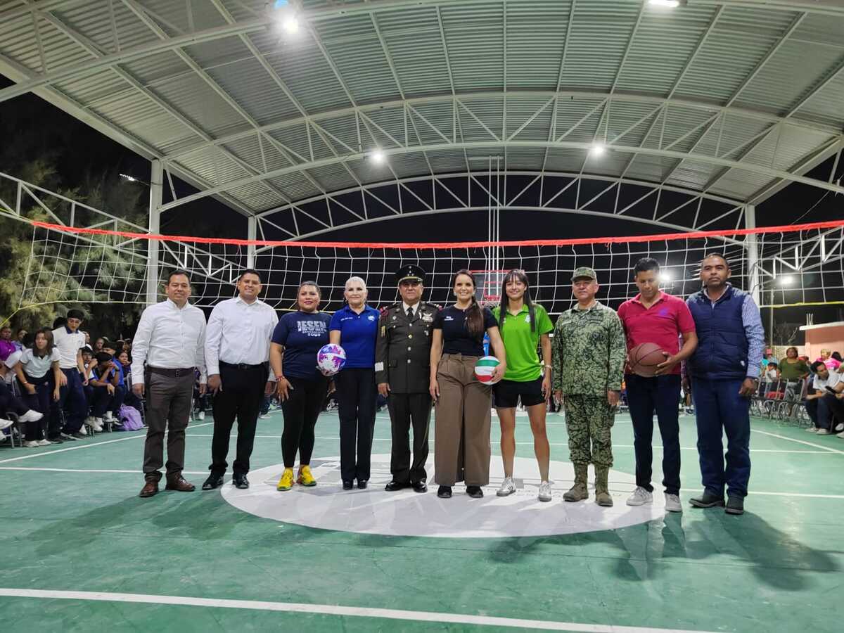 Inicia el programa 'Domos Lerdo Activo' en la comunidad Las Cuevas. (Especial)