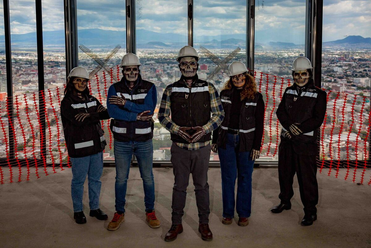 University Tower es patrocinador oficial de la Mega Procesión de las Catrinas 2025. Foto: Cortesía