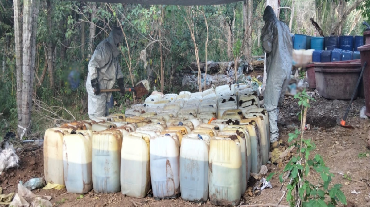 Aseguramiento de sustancias químicas destinadas para la fabricación de drogas. | Especial