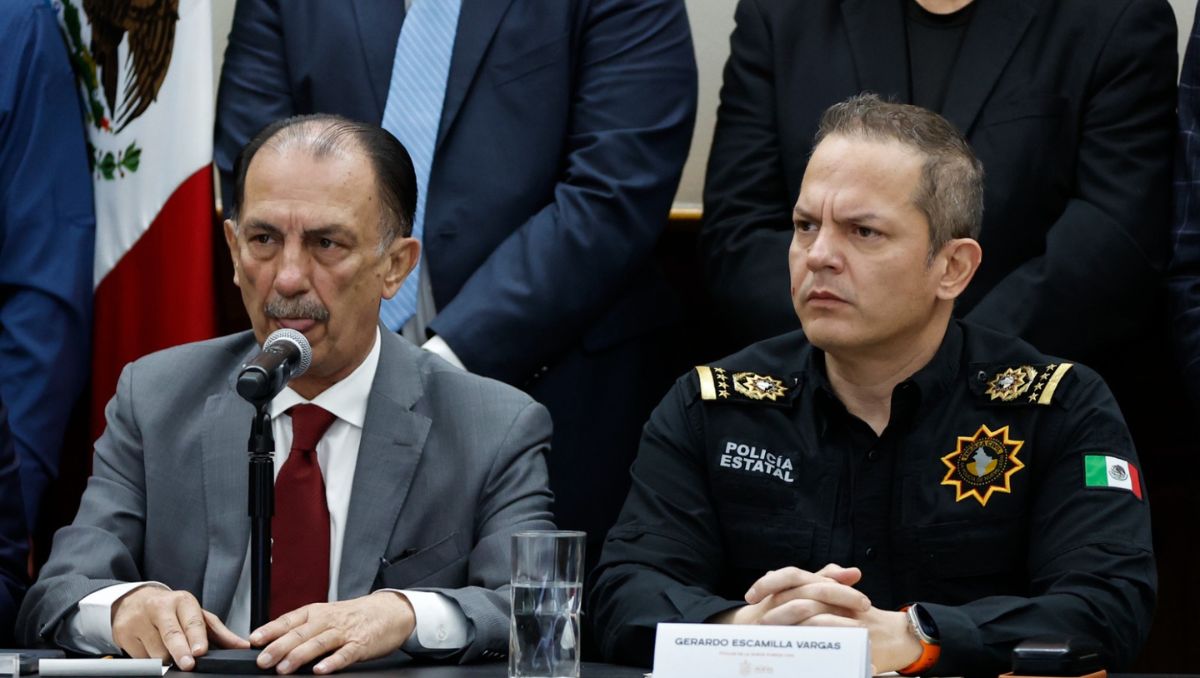 El fiscal Javier Flores informó que todo indica que el incendio fue originado por un cortocircuito. | Foto: Jorge López