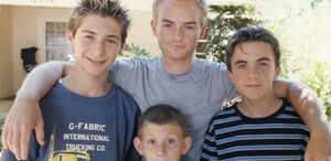 Frankie Muniz filtra foto del primer vistazo de la nueva serie de “Malcolm el de en medio”; así se ve con Reese y Francis