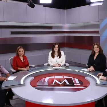Panelistas comparten su punto de vista sobre la agricultura y cómo gestionarla
