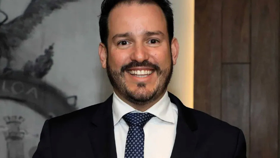 Renuncia Ricardo Velarde, secretario de Economía de Sinaloa, tras desaparición de joven