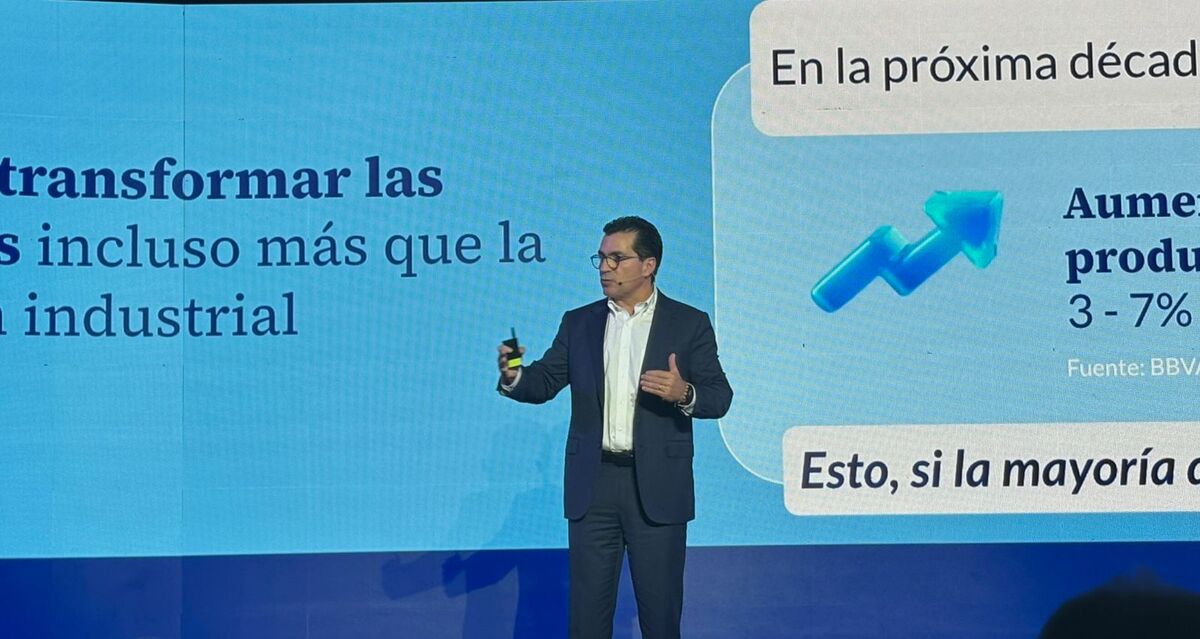 Vicepresidente y director general de BBVA México, Eduardo Osuna. | Foto: Jordan Suacedo