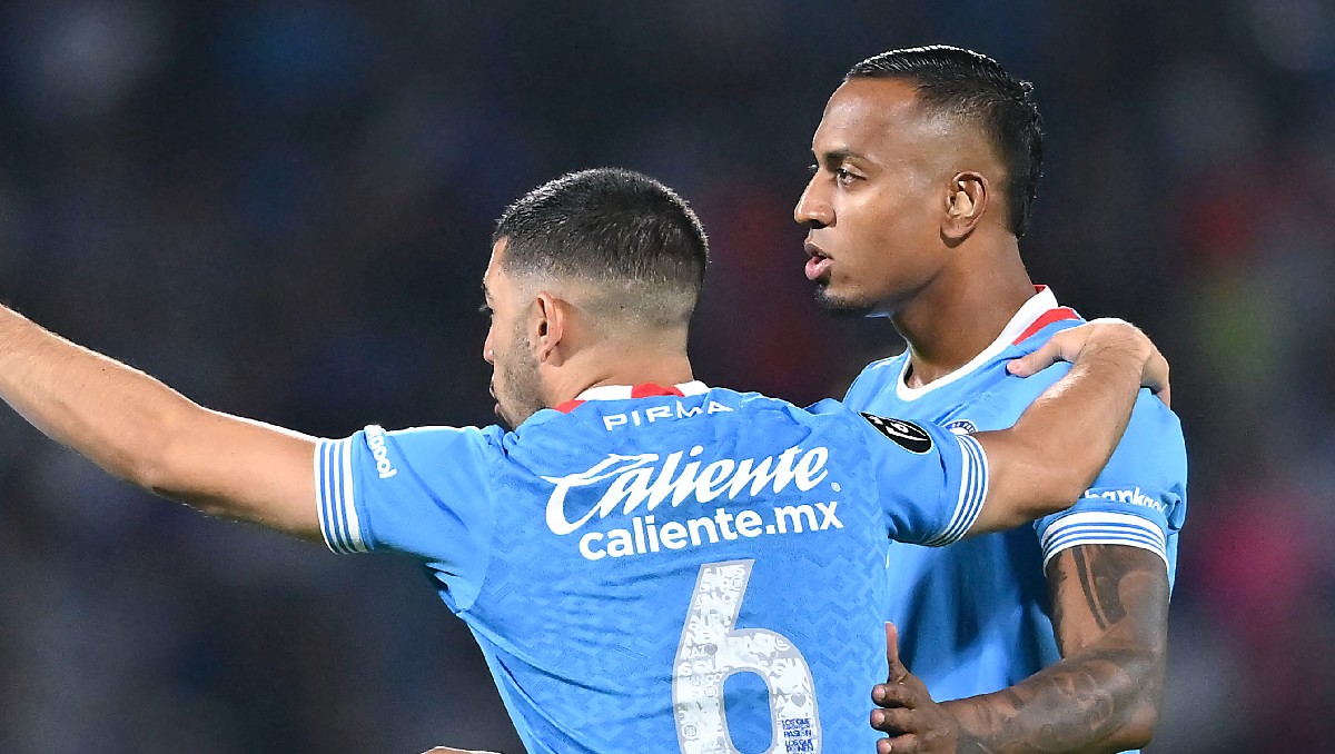 Cruz Azul asegura su futuro con renovaciones de sus jugadores clave (Imago7)