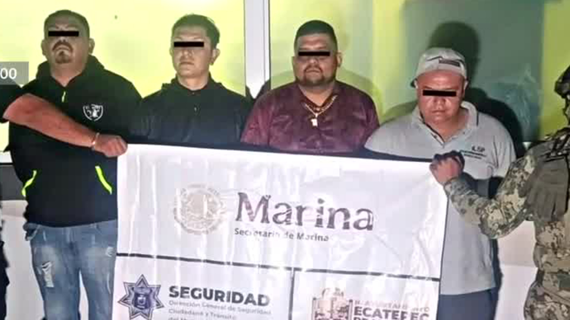 Detienen a 4 miembros de una banda de montachoques, exigían $25 mil por daños en Edomex