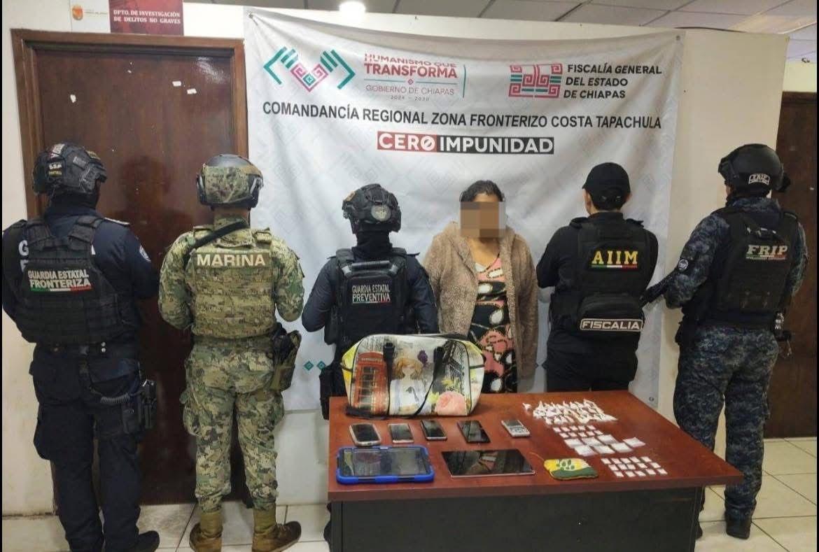 En la primera intervención, los marinos aseguraron un arma corta, cartuchos, cargadores, tres automóviles, dos motocicletas. (Foto: especial)