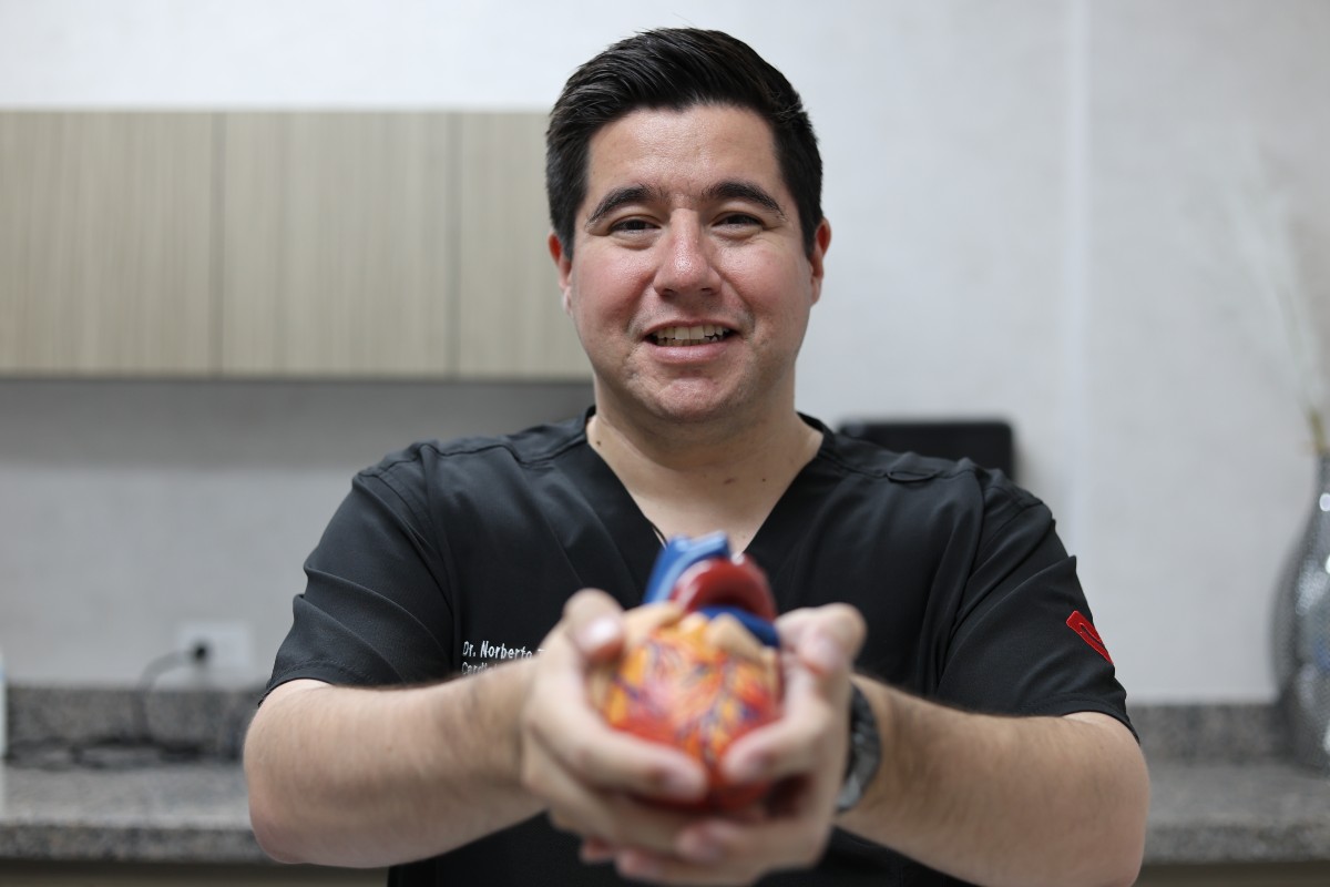 Norberto Torres Esquivel, cardiólogo electrofisiólogo. | Especial