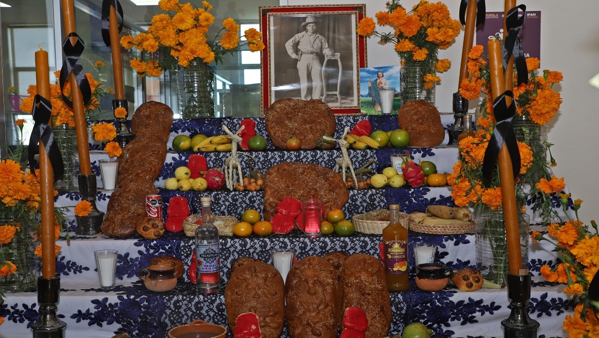 Ofrendas de Ahuatempan, joya cultural en Puebla por Día de Muertos | Melanie Torres