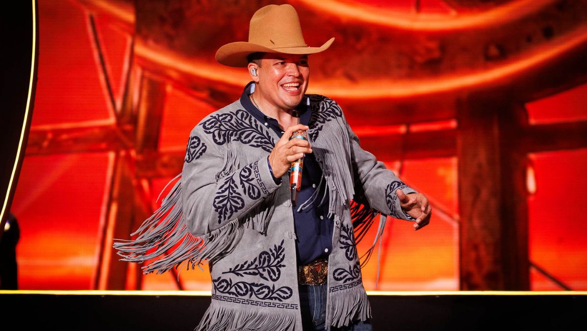 Leandro Ríos llevó al público por un recorrido musical que incluyó éxitos para bailar, para dedicar y para recordar | Especial
