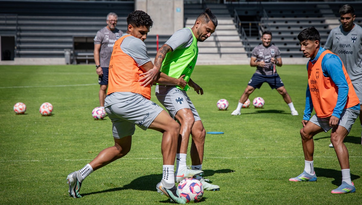 Rayados entrena en la CdMx tras caer ante Cruz Azul (X @Rayados)