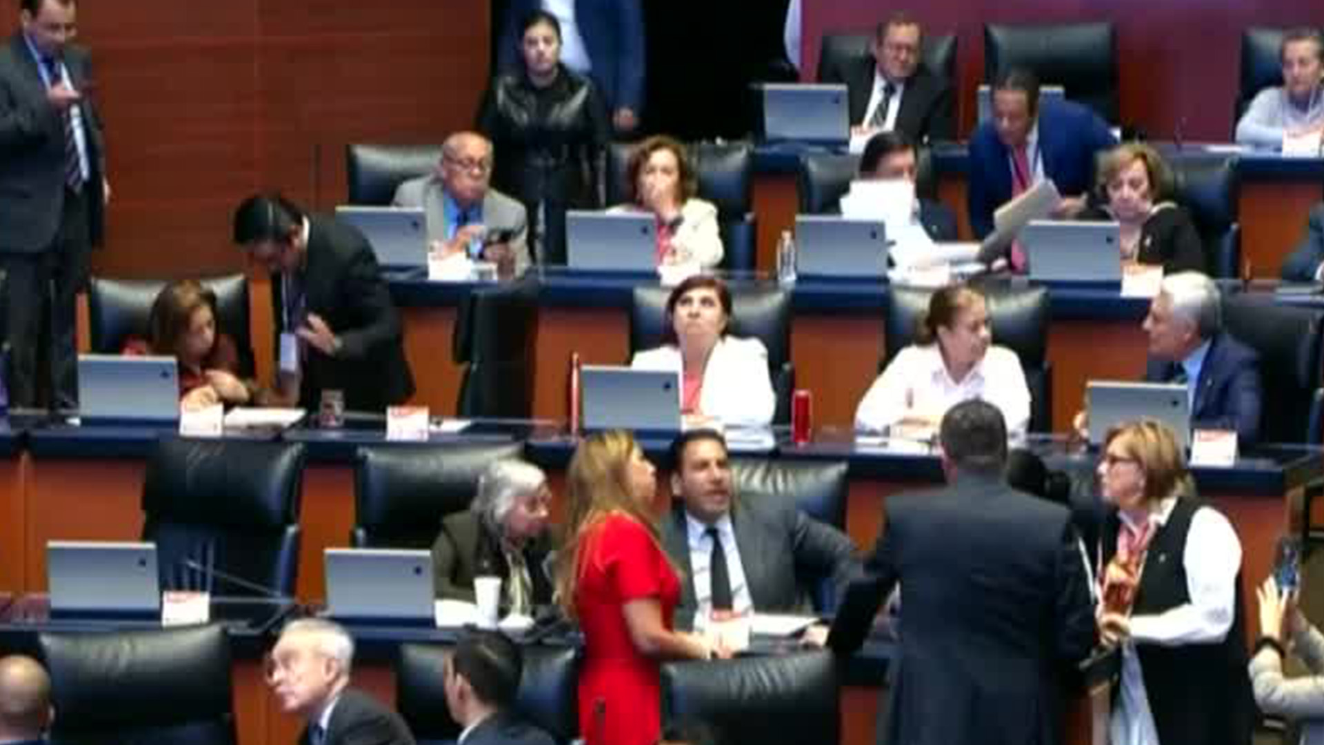 El Senado discutirá Miscelánea Fiscal de los aumentos a impuestos en refrescos y videojuegos