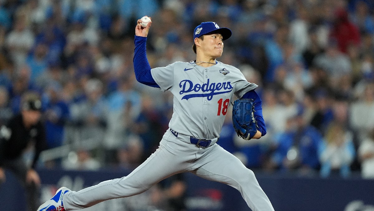 Yoshinobu Yamamoto NO pensaba que podía lanzar un juego completo en Serie Mundial (Reuters)