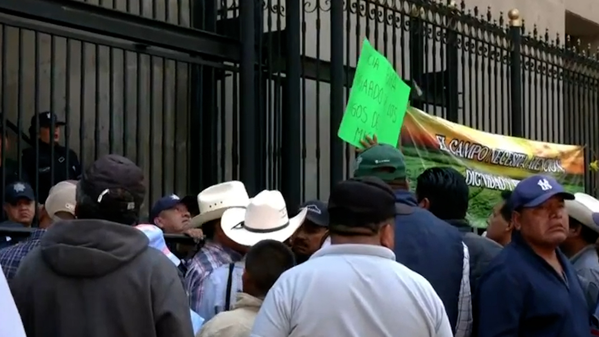 Agricultores de Jalisco, Michoacán y Guanajuato se reúnen con la Segob