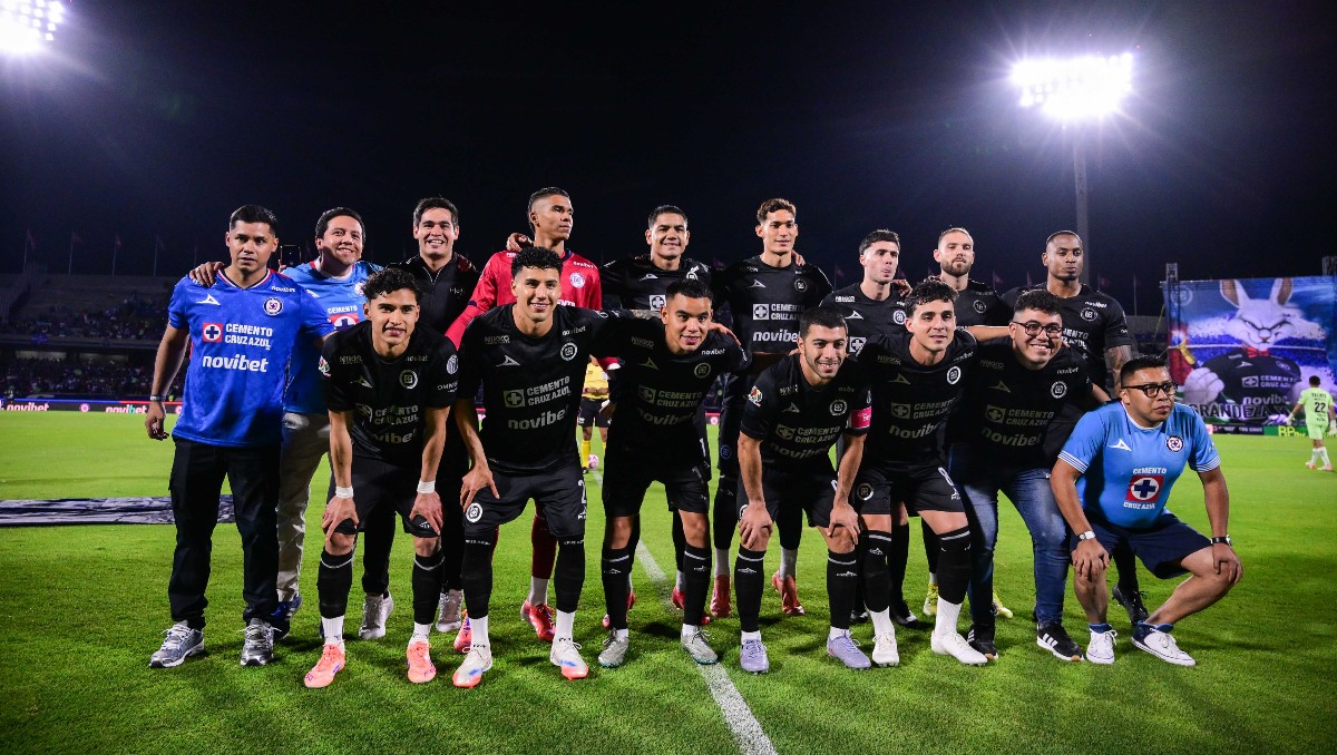 Cruz Azul lamenta el fallecimiento de un aficionado tras duelo ante Rayados (Imago7)