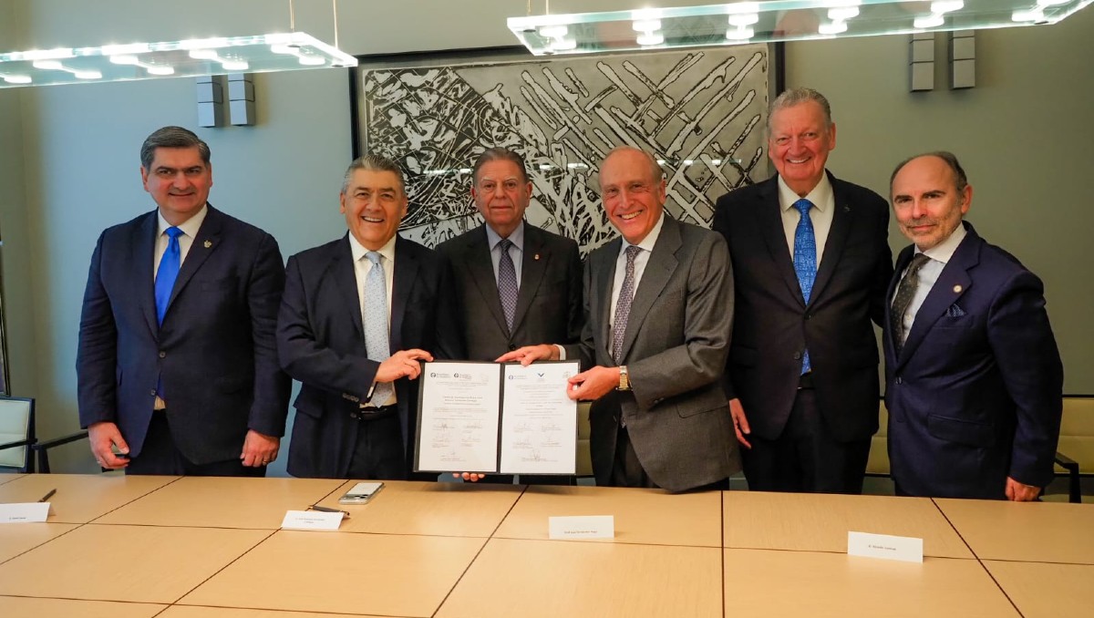 Instituto Fernández-Vega, el Tecnológico de Monterrey y la Universidad de Oviedo firman alianza. | Especial