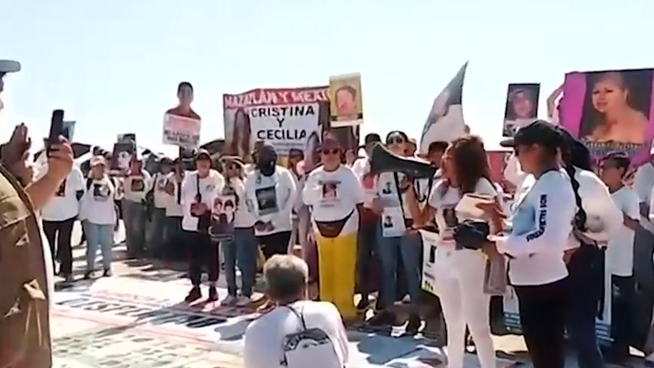 Mazatlán marcha por desaparecidos