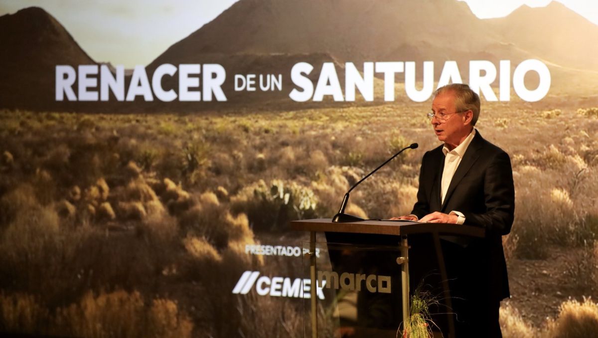 Directivos de la empresa presentaron el documental. Roberto Alanís