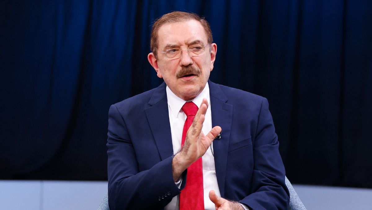 El doctor Mario Alberto Garza habló sobre la hipermovilidad. Jorge López