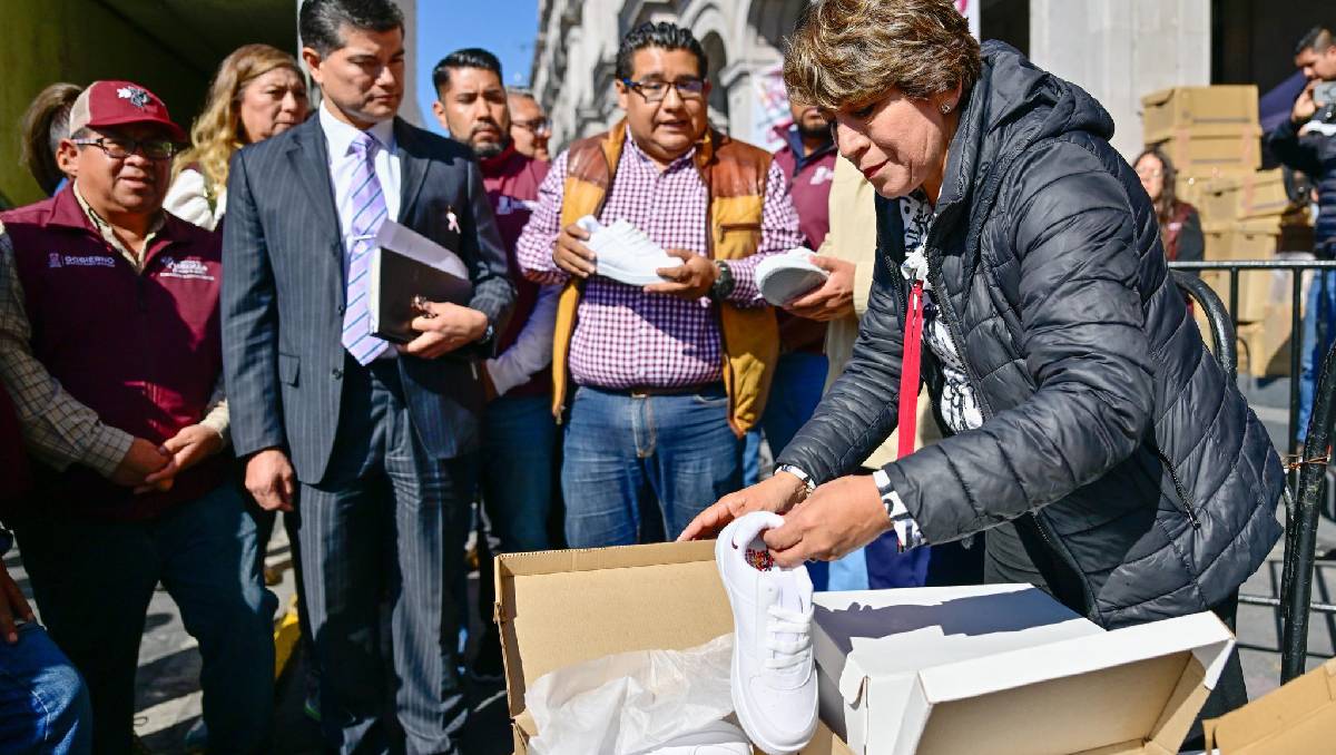 La gobernadora exhorta a seguir donando víveres en los centros de acopio de Edomex. Foto: (Especial)