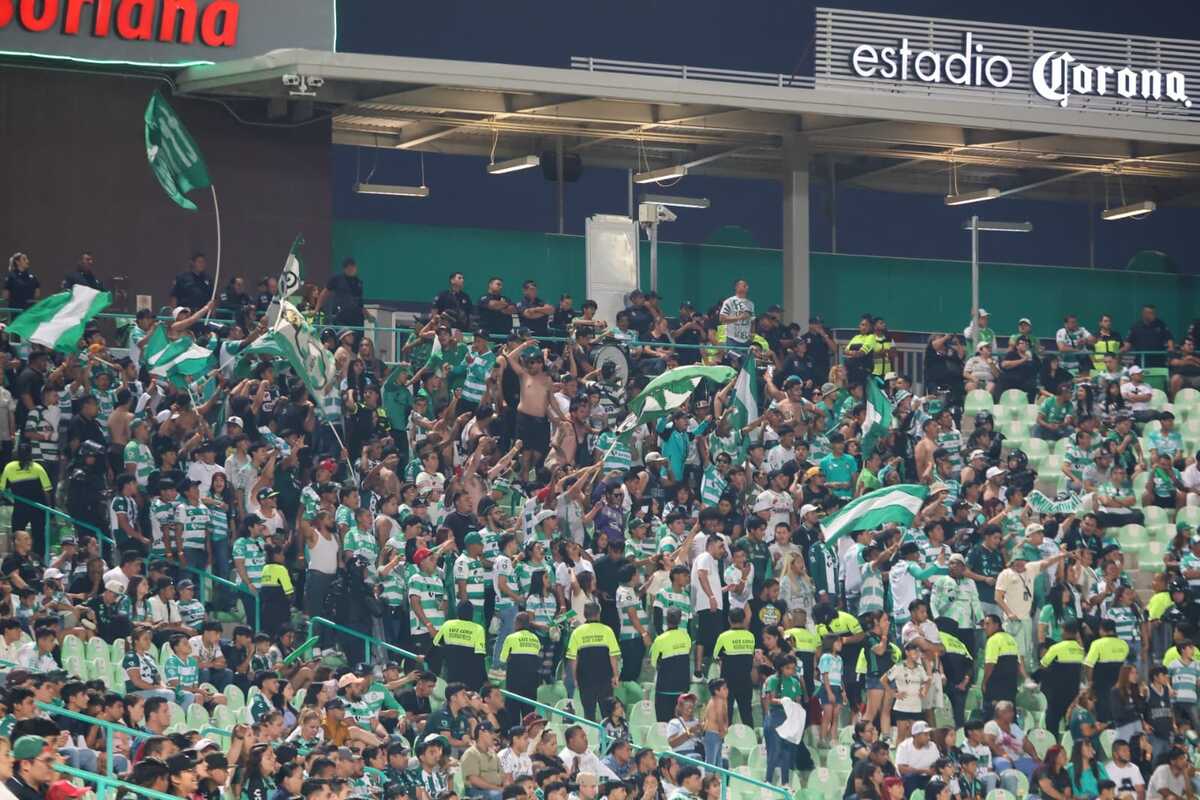 La Komún convocó a la afición santista de todo el país a movilizarse a apoyar al Santos en su duelo ante Necaxa.| Verónica Rivera
