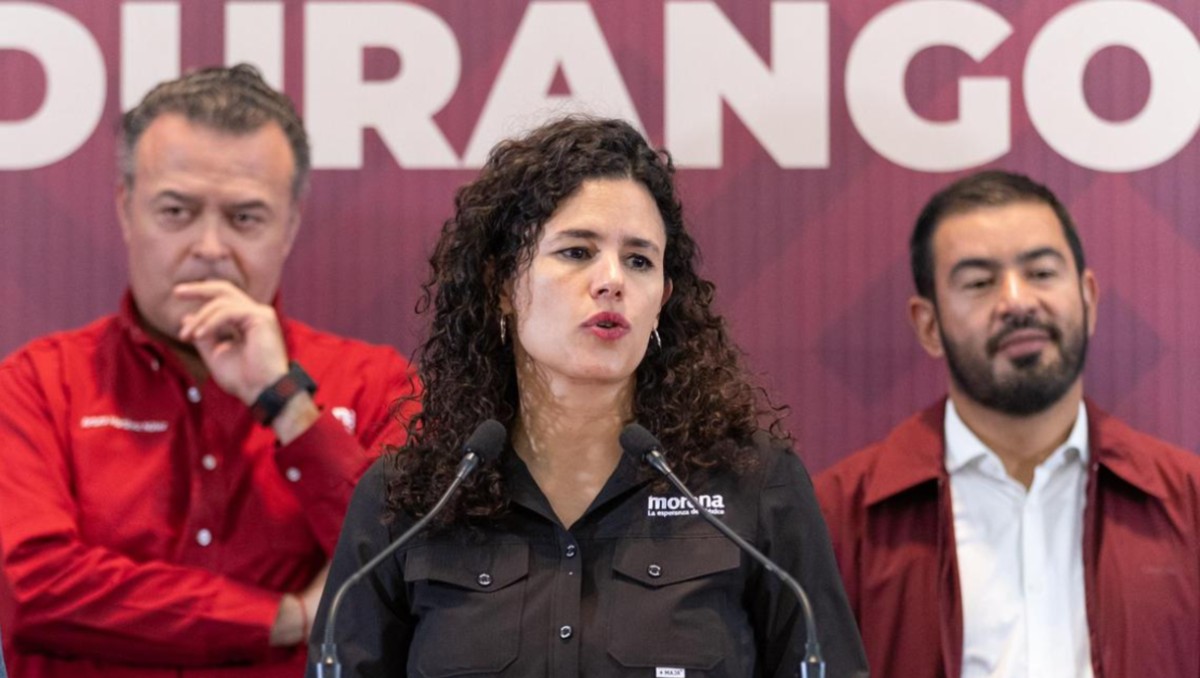 Luisa María Alcalde durante conferencia de prensa en Durango. | Foto: Especial