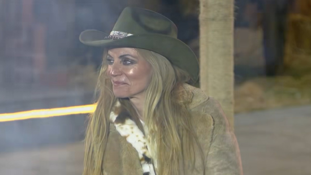 Manola Díez revela que sólo se habla con uno de sus ocho hermanos | ESPECIAL