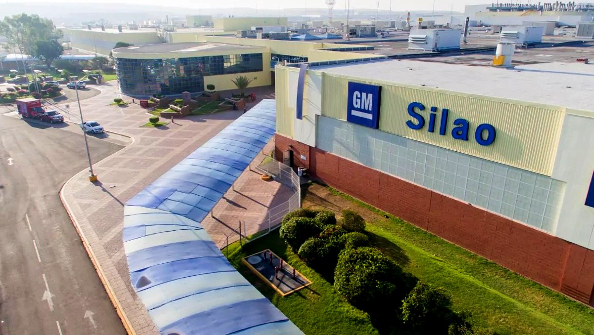 General Motors en Guanajuato detiene producción tras bloqueos | Especial