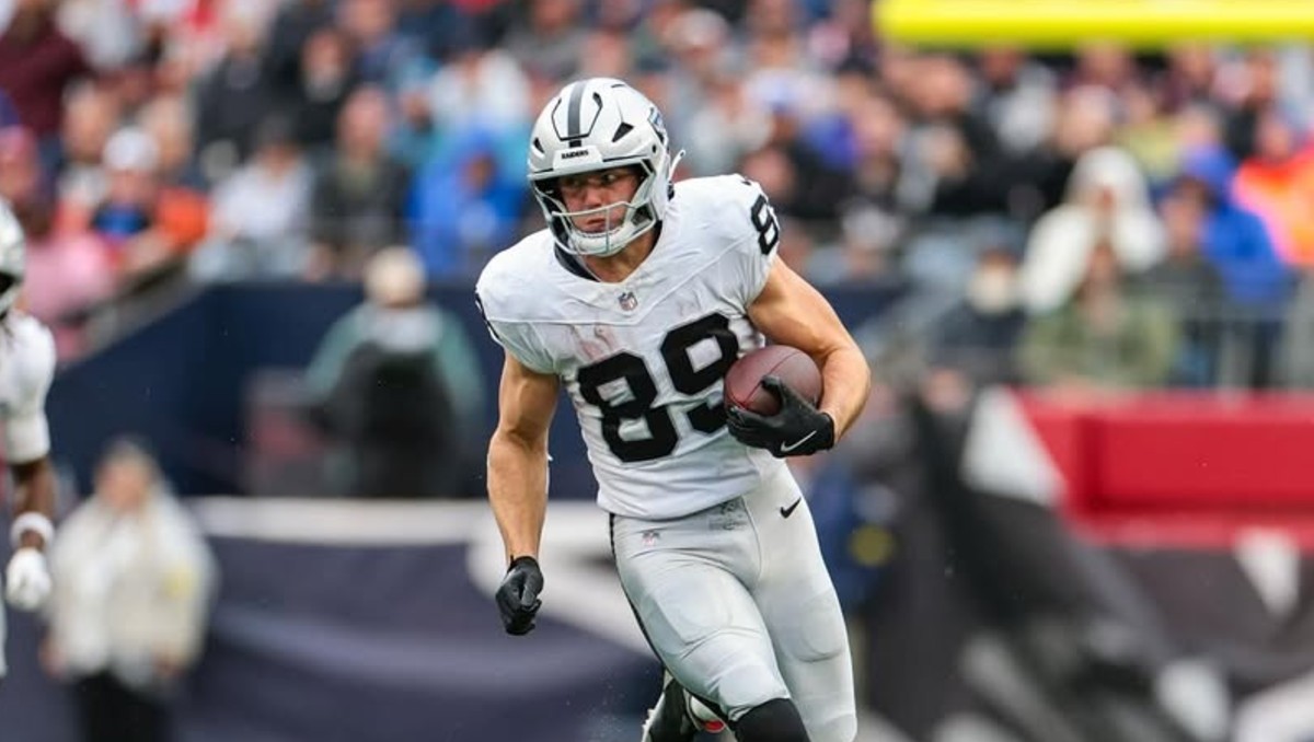Raiders podrían recuperar a Brock Bowers para Semana 9 de la NFL 2025 (Instagram @brockbowers)