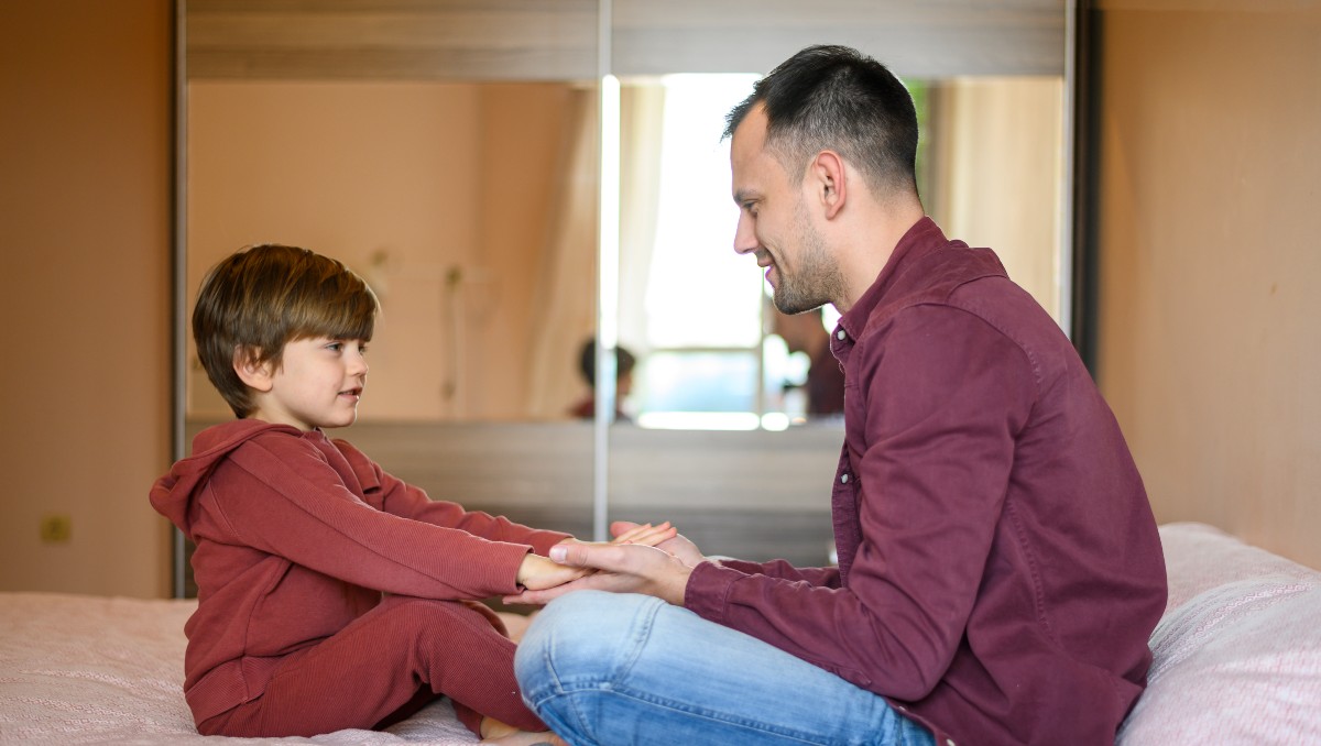 El tipo de crianza influye en cómo el niño se desenvolverá socialmente | Freepik