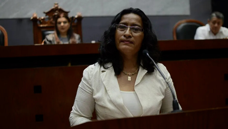 Abelina López Rodríguez responde por collar de lujo: “El pueblo me ama y me regala cosas”