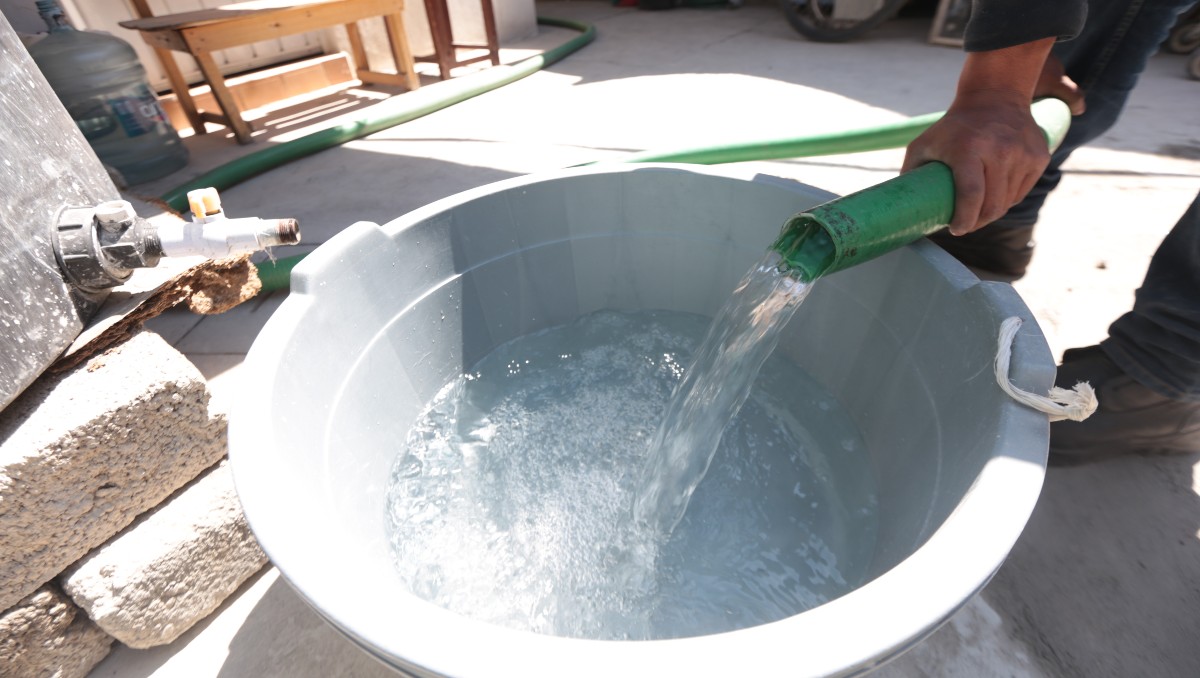 El alcalde Ricardo Moreno acusó a piperos de vender agua de procedencia incierta. | Foto: Tania Contreras