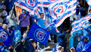 Un amigo de Rodrigo Mondragón contó el momento exacto en que elementos de seguridad de la UNAM los atacaron tras el juego de Cruz Azul