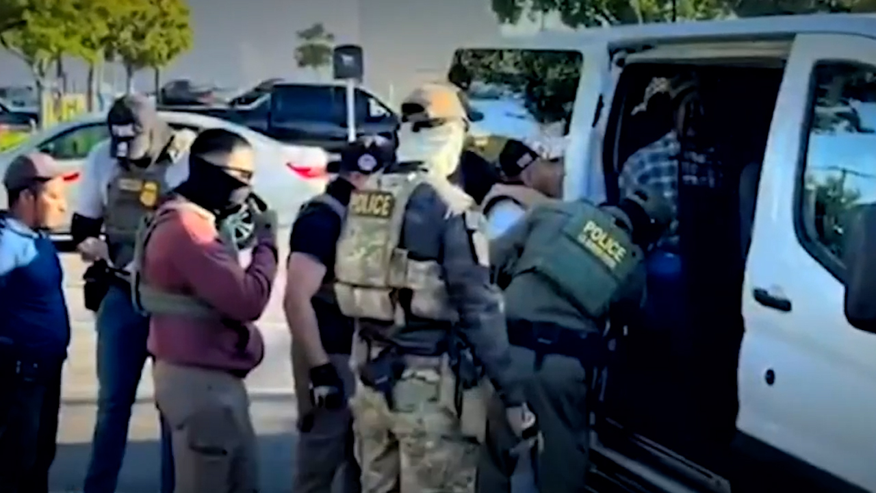 Aumenta la crisis migrante en EE.UU.; mexicanos viven con miedo ante acciones del ICE