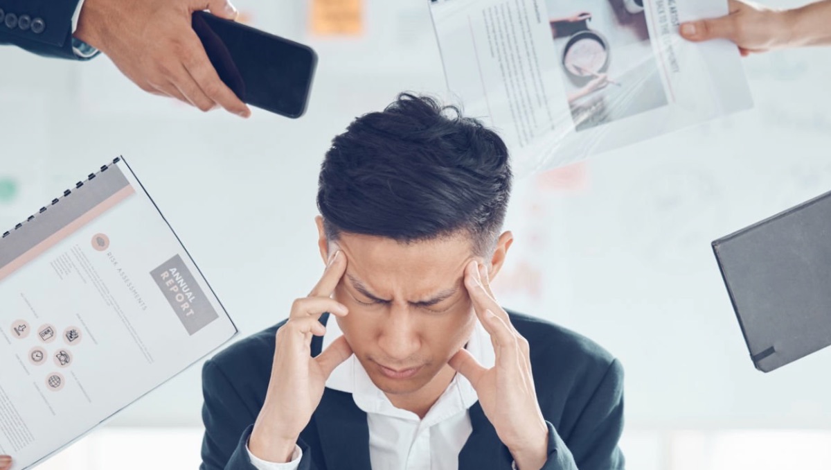 Coreano muere tras laboral 80 horas por semana. | ESPECIAL