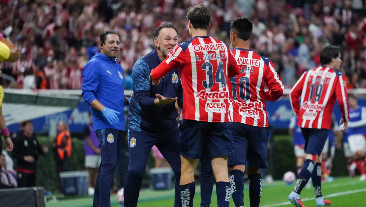 Gabriel Milito está cerca de lograr su primera Liguilla con Chivas (Imago7)