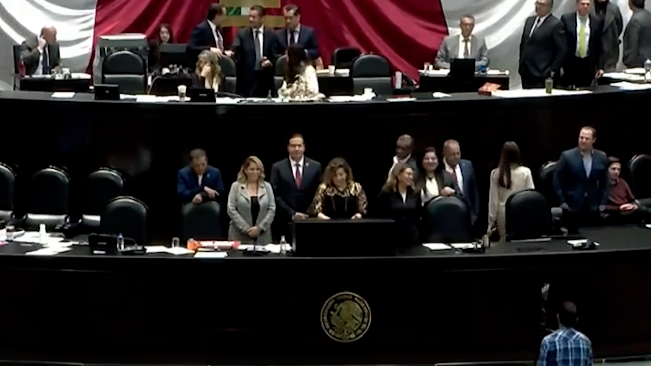 Kenia López reafirma medida que obliga la asistencia de legisladores a sesiones en la Cámara