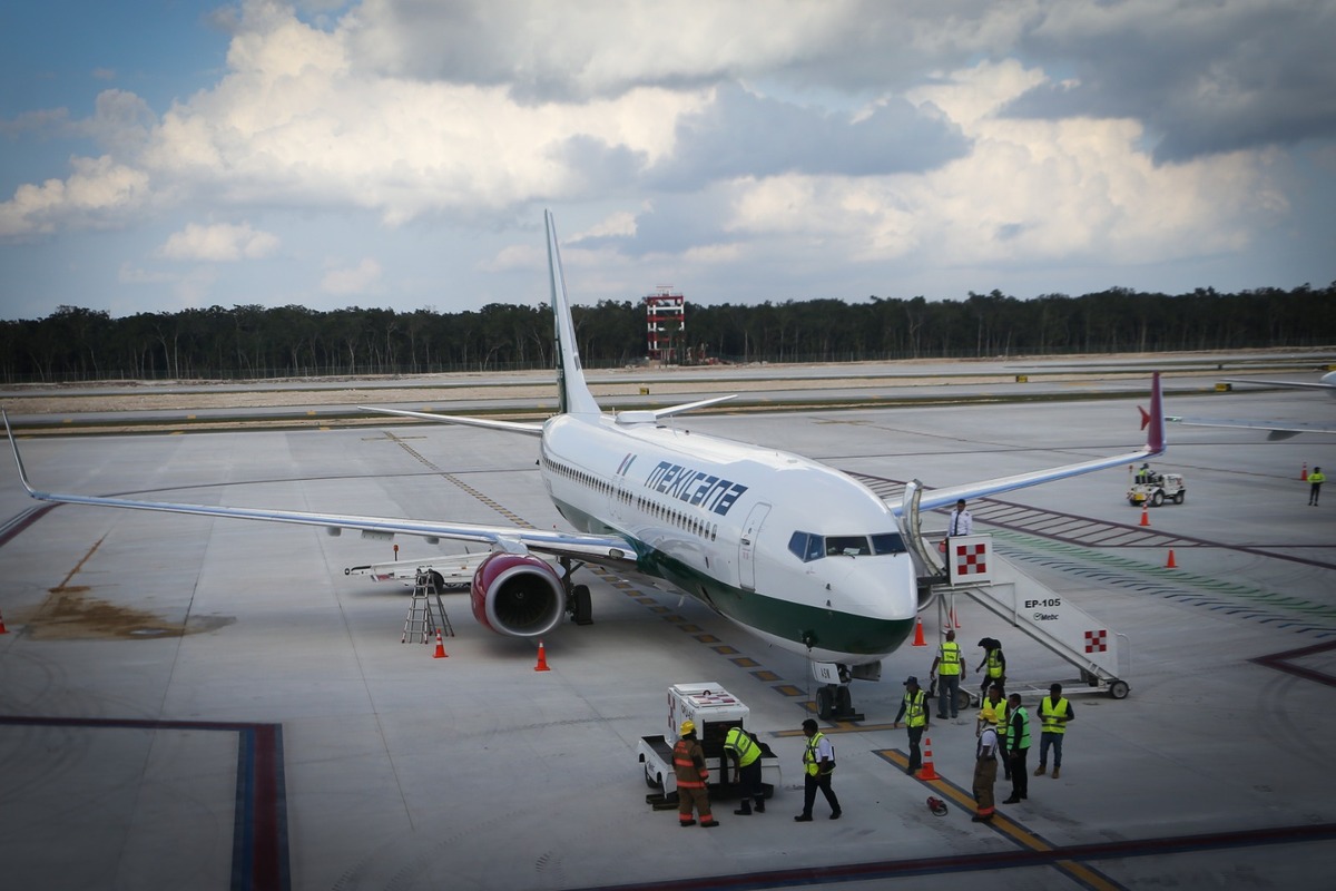 México afectó severamente a las aerolíneas estadunidenses al obligarlas a operar en el Felipe Ángeles (AIFA). | Foto: Araceli López