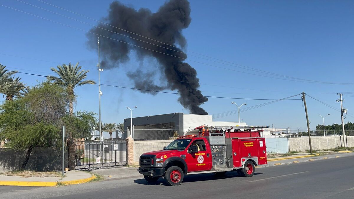 En Torreón, realizan simulacro de accidente en el aeropuerto. (Milenio Policía)
