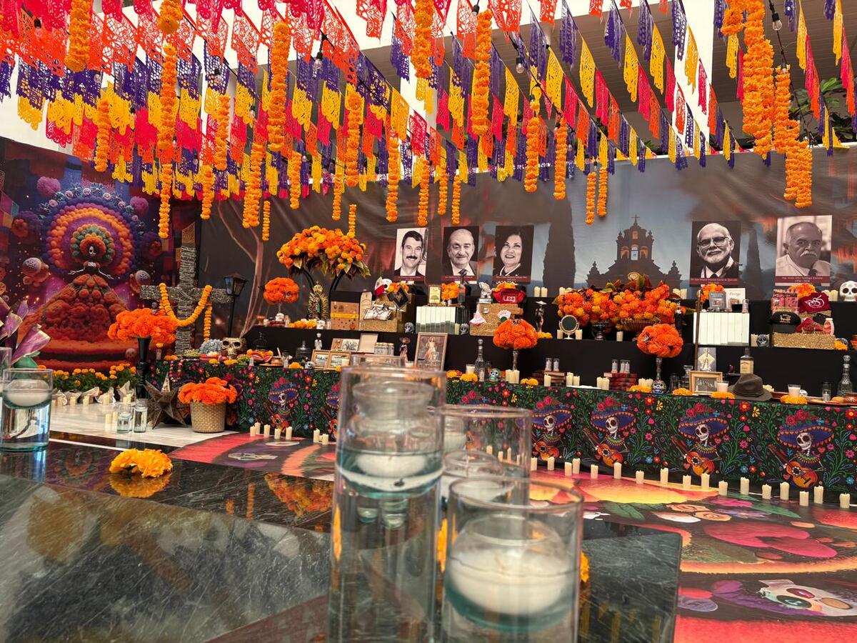 El altar de muertos es un símbolo de gratitud hacia la vida. (Milenio)