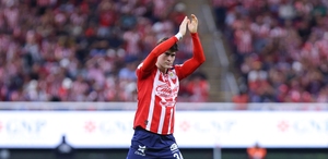 Chivas ha iniciado las primeras pláticas para renovar a su joven delantero Armando González