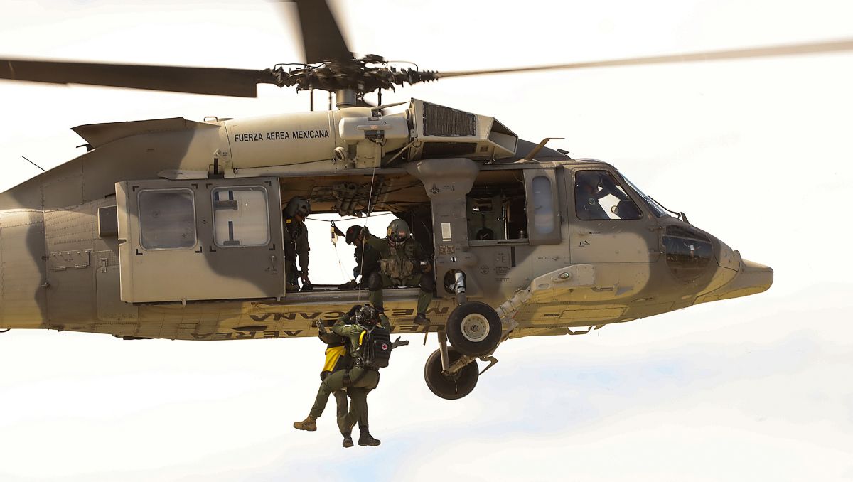 En los ejercicios se debe considerar estabilizar al paciente y trasladarlo. Roberto Alanís