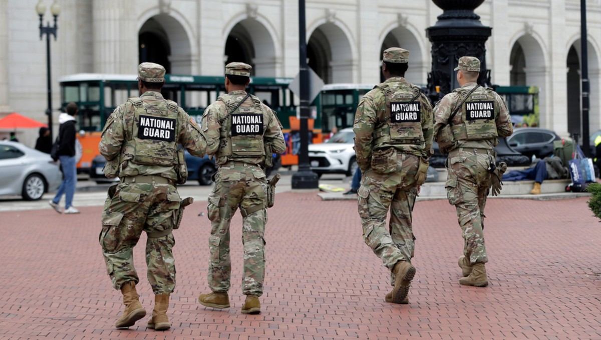 Los elementos han sido autorizados en contra de la voluntad de algunos gobernadores demócratas. | AP