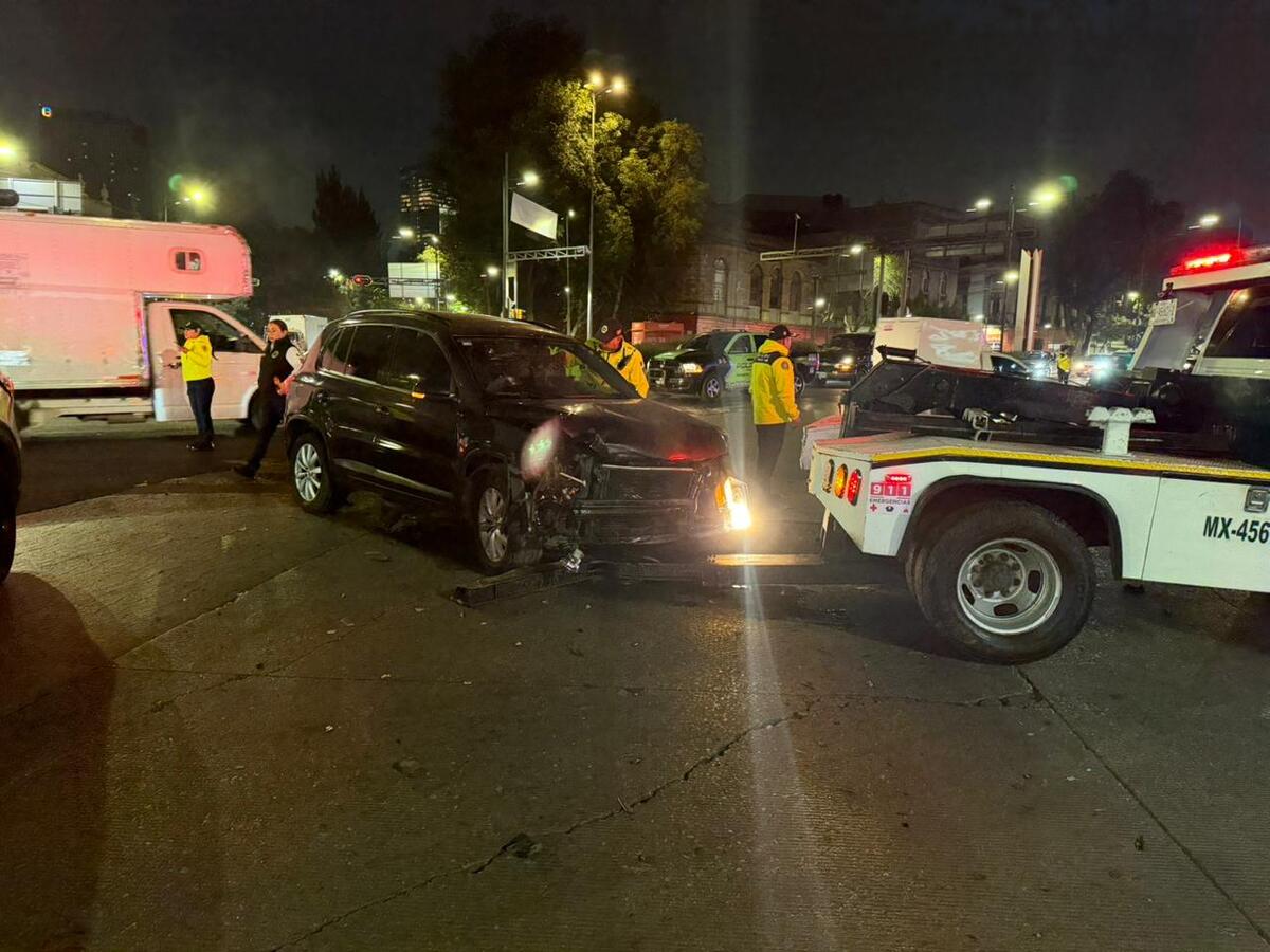 Elementos de la Secretaría de Seguridad Ciudadana y paramédicos de la Cruz Roja atendieron a tres personas. | Ramón Ramírez