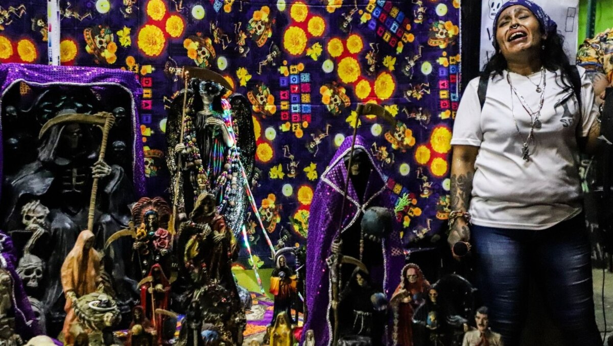 Miles de devotos en México celebran a la Santa Muerte en fechas que coinciden la tradición de Día de Muertos | Cuartoscuro